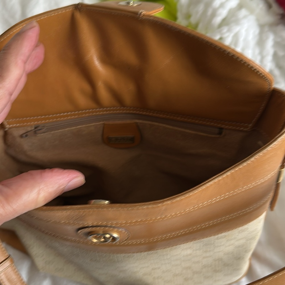Gucci bag authentic - Picture 4 of 5